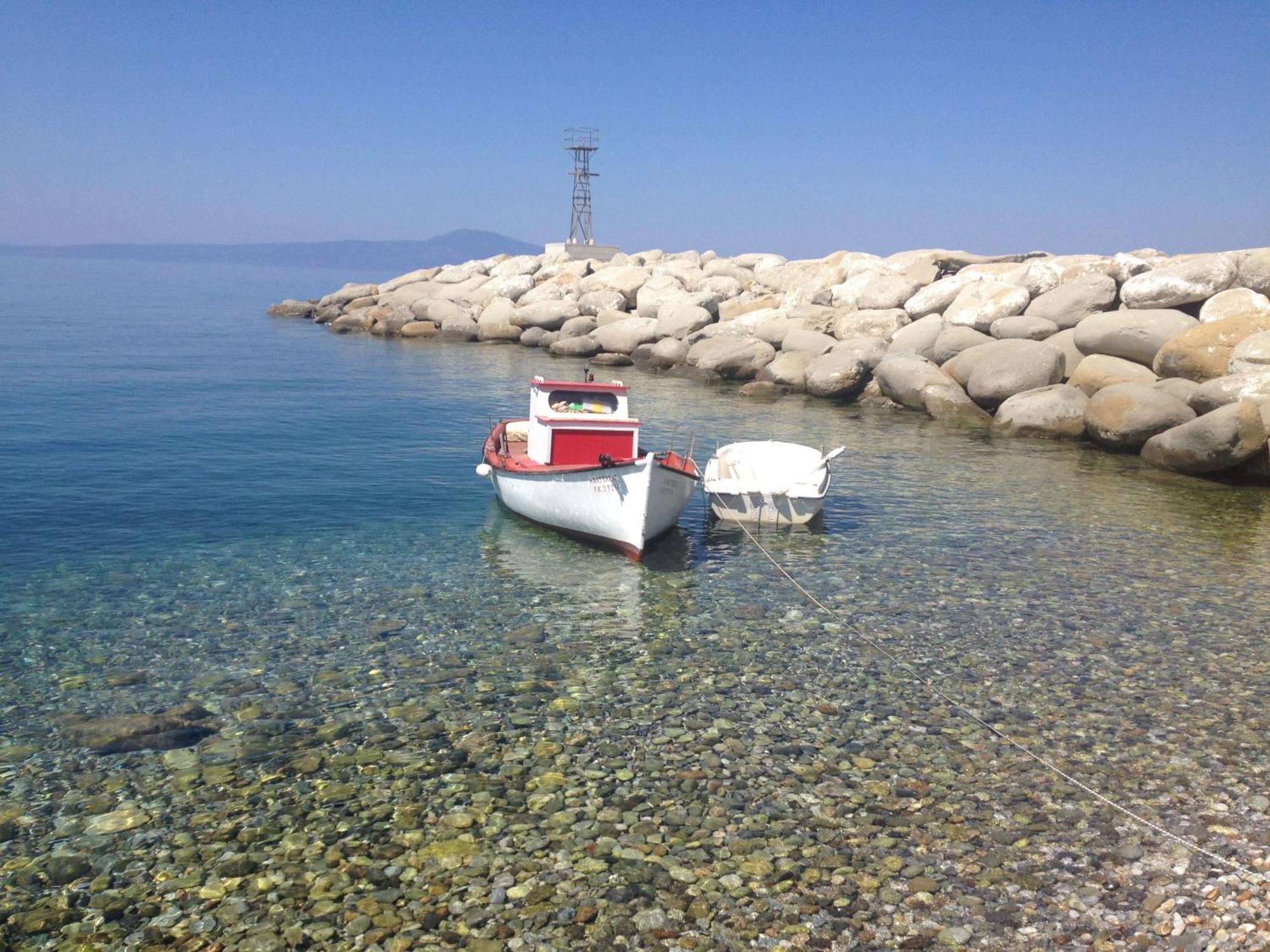 Ferienwohnung Agali 2 Superior Mezonet Front Of The Sea Akrogiali Exterior foto