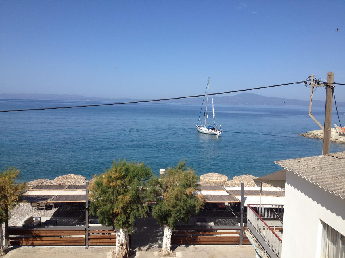 Ferienwohnung Agali 2 Superior Mezonet Front Of The Sea Akrogiali Exterior foto